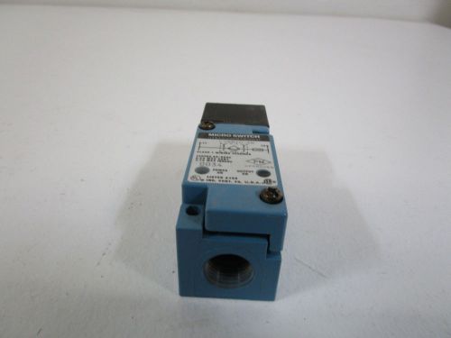 MICROSWITCH LIMIT SWITCH LYS01C-2S *NEW OUT OF BOX*