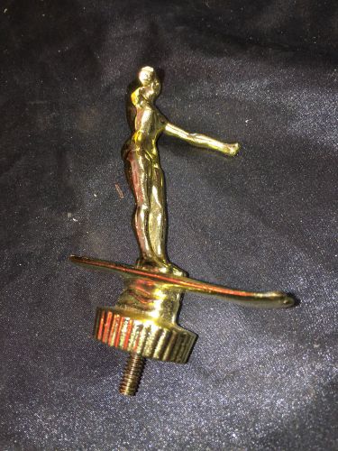 VINTAGE GOLDEN METAL LADY&#039;S WATER SKIING TROPHY TOPS 5 1/2&#034;