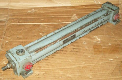 Aeroquip T-J 1-1/2 x 14 x 5/8 SH TG Hydraulic Cylinder