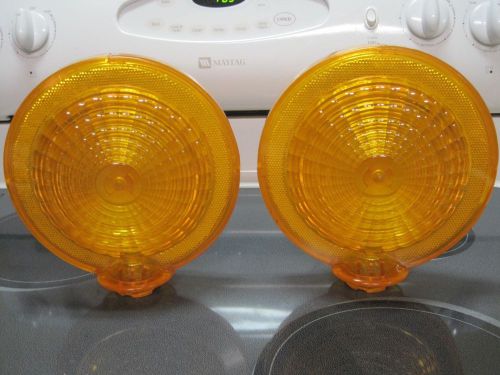 2 Used Dietz 7 1/2&#034; Diameter Round Orange Reflectors, Driveways, Walks, Yard Art