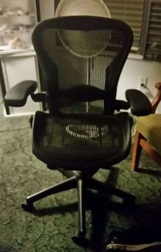 Herman Miller Aeron Chair Graphite Pyrite Lumbar Size B