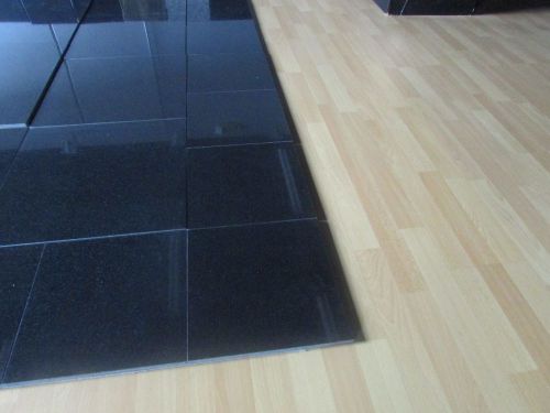 Granite floor tiles in polished black absolute size: 12&#034;x12&#034;x1cm for sale
