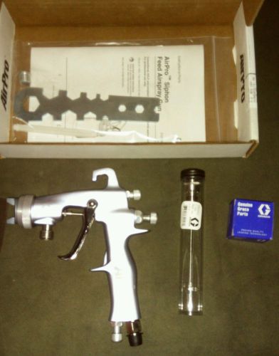 New Graco Siphon Air Pro Finishing Gun w/Extra Cap &amp; Needle