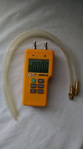 UEI EM201B dual test imput Differential Pressure Manometer