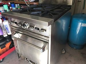 Jade Range four burner commercial heavy duty range with convection oven