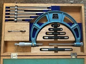FOWLER MICROMETER MODEL 52-401-221 WITH INTERCHANGEABLE ANVILS 0-6&#034; .001 NICE!!!