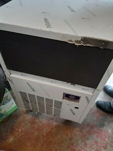 Used Manitowoc Air Cooled Under counter Nugget Ice Machine RNS0244A-161 RNS-0244