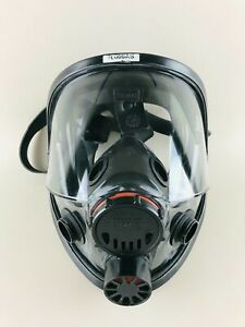 Honeywell North 76008AS Silicone Full Face Respirator Size M/L Black ***