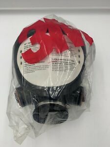3M Model 7800S Air Purifying Respirator, Size Large - New in Open Box