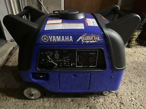 Yamaha EF3000iSEB 3000W Portable Inverter Generator / local pick up only