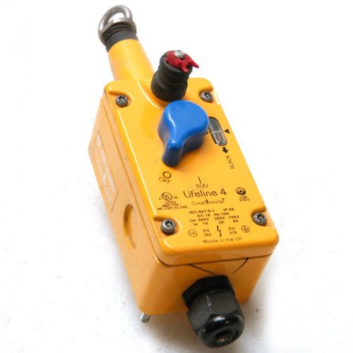 Allen Bradley AB 440E-H13046 Safety Switch Series D GuardMaster Lifeline 4