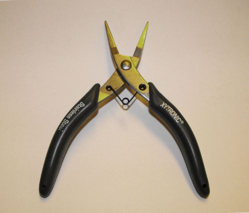 5 INCH FLAT LONG NOSE PLIERS - INSULATED HANDLE - AX-102