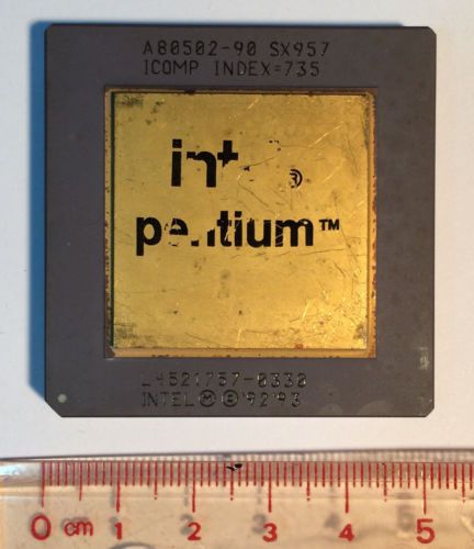 Vintage Rare Intel Pentium 90 A80502-90 SX957