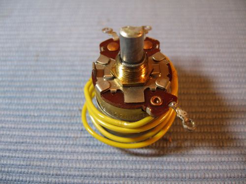 VINTAGE #A140-11C; 1376023, 200,000 OHM POTENTIOMETER, WIRED, USED