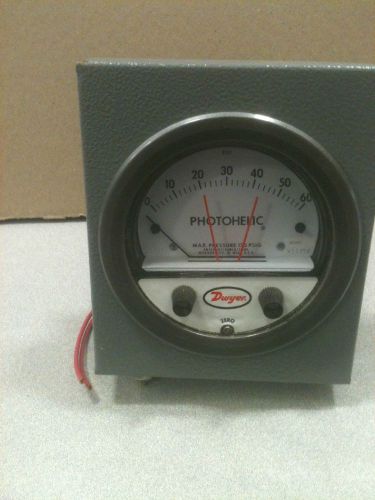 Dwyer Photohelic pressure switch/gauge