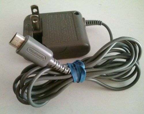 Cable Adapter Nintendo Model:E124665 AC 120V 60Hz 4W POWER SUPPLY