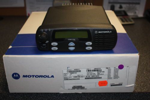 Motorola cdm1250 lowband 29.7-36mhz mobile *nos* for sale
