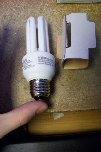 NEW Philips 146910 14W-60-watt SLS Universal 2700K CFL Light Bulb