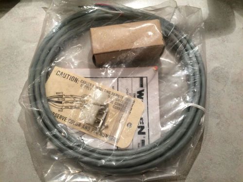 Whelen S30HA*P Strobe Light &amp; HA239 Strobe Light with Cable New in Package
