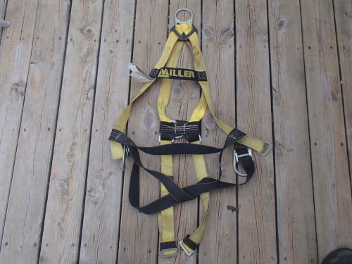 Miller Safety Harness-Universal Size 310 Cap. Black/Yellow Model 552
