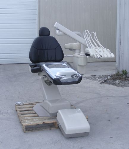 A-dec cascade 1040 dental chair package w/ euro continental delivery &amp; cuspidor for sale