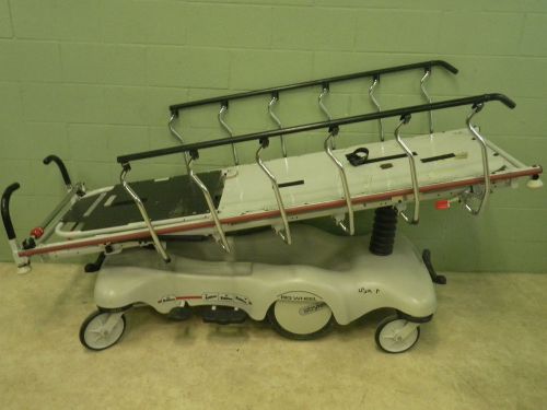 Stryker 1001 - Advantage Series Hospital Transport Stretcher Bed Street, Gurney