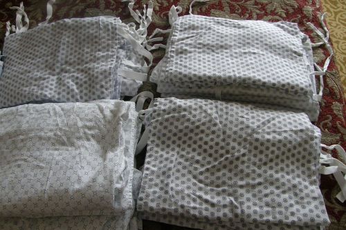 HOSPITAL, MEDICAL OFFICE PATIENT&#039;S GOWNS