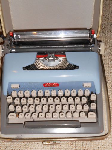 vintage Royal Futura 800 blue typewriter in case, nice shape