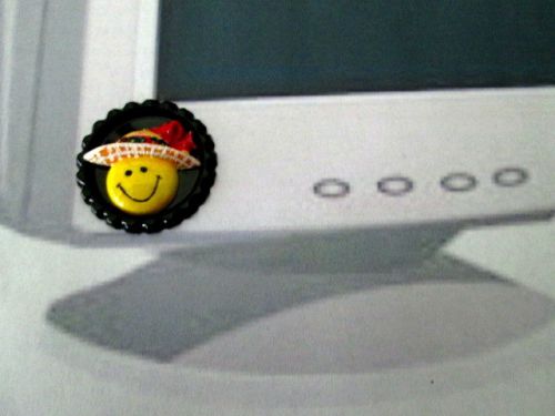 SMILEYFACE  COMPUTER MONITOR/ NOTEBOOK  STICK-ON DECORATION,OFFICE,NURSE,TEACHER