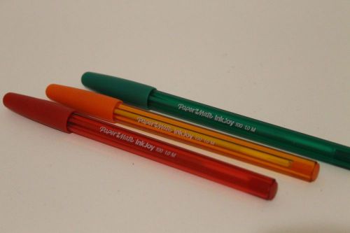 ~ PaperMate InkJoy 100 Medium Pack of 15 pens, bulk packs Red - Orange - Green ~