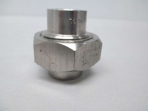 NEW STAINLESS PIPE UNIION COUPLING 1/2IN NPT D371305