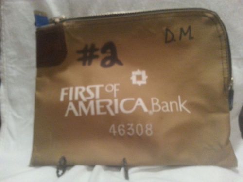 LOCKING MONEY BANK BAG WITH (2) KEYS FIRST OF AMERICA BANK  9&#034; X 11&#034;
