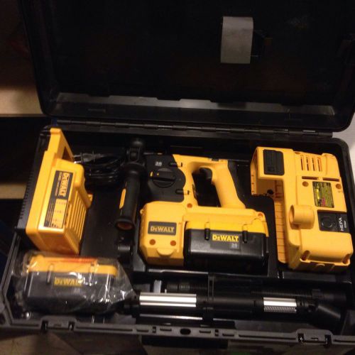 DEWALT DC233KLDH 36 VOLT ROTARY HAMMER DRILL KIT WITH DUST EXTRACTION  BRAND NEW