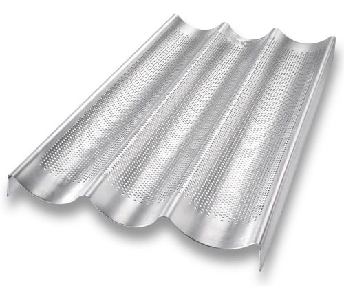 USA Pans 3-Well Perforated French Loaf Pan [Kitchen]