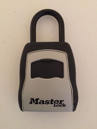 Master Lock Combination Lock Box Model 5400D