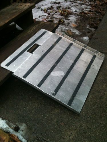Magliner aluminum dock plate 27&#034;x27&#034; alcr 750lb cap curb ramp loading board used for sale