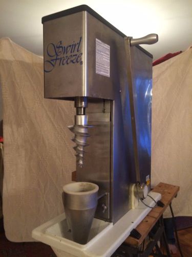 Swirl freeze model b blending machine for sale