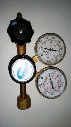 Airgas gas regulator   cga-350 for hydrogen   3000/50 psi (15-13500-16-3650) for sale