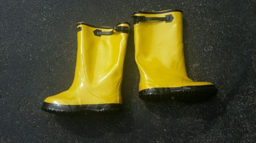Rainfair Boots Size 10 Yellow