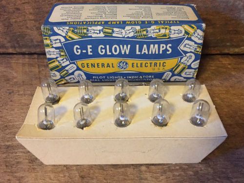 ORIGINAL BOX OF 10 VINTAGE GE NE-51 NOS CLEAR MINIATURE GLOW LAMP NELA PARK USA