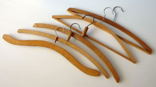 Fs-0639 lot of 27 vintage 1960&#039;s israeli wood clothes hangers for sale