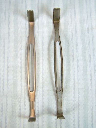 PILLIONG WECK STAINLESS STEEL AND CHROMED SET OF 2 RETRACTORS MEDICAL VINTAGE