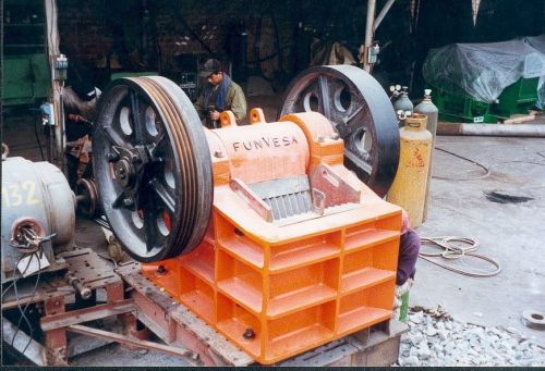 10&#034; x 24&#034; STRONGEST RESISTANT JAW CRUSHER FOR GRINDING MINERALS AND AGGREGATES