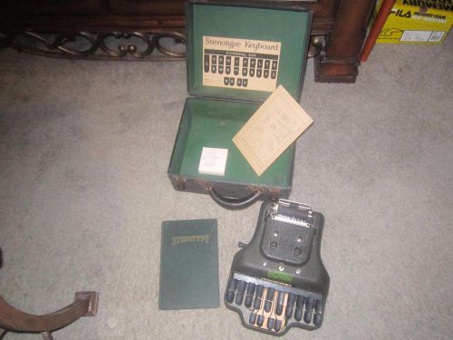 VINTAGE STENOTYPE MACHINE LA SALLE EXTENSION UNIVERSITY WITH CASE AND BOOK