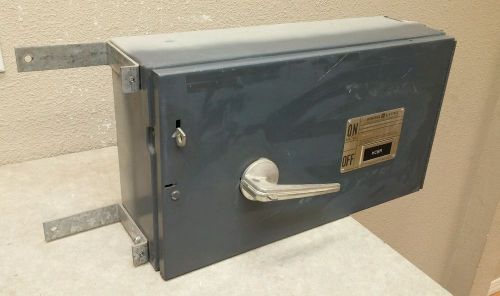 Ge qmr364 3 pole 200 amp 600 volt fused switch with hardware used for sale