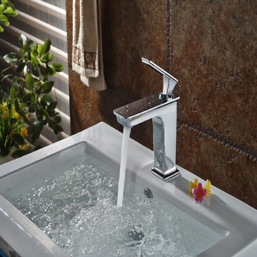 Modern Bathroom Basin Faucet Mixer Tap Chrome Polished Sink Faucet Single Hole