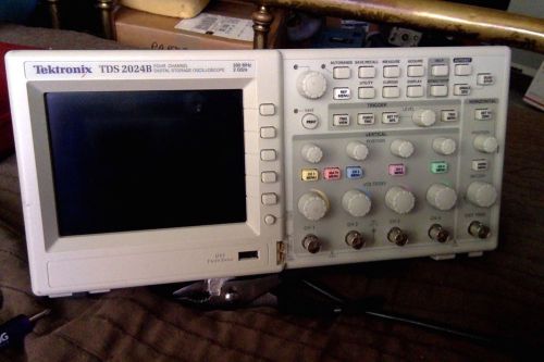 Tektronix TDS2024B oscilloscope