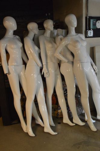 Lot of 5 White Female Display Mannequins parts of repair