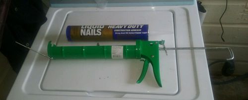 Gently Used 1qt Caulk gun w/ Unused Liquid Nails Construction Adhesive