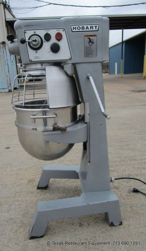 HOBART 30QT D 300 Dough Planetary Mixer  With Timer and Bowl Guard D300